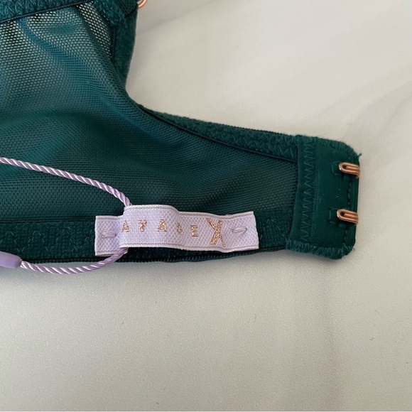 Savage x Fenty Shining Star Embroidered Half Cup Plunge Bra- Multi- 32D- NWT - Picture 11 of 12